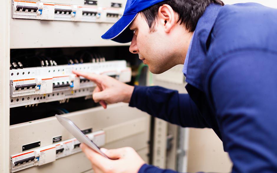 taux horaire électricien Marseille-en-Beauvaisis